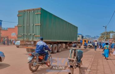 Beni : l’interdiction des « box body », entre protection des routes et choc économique local