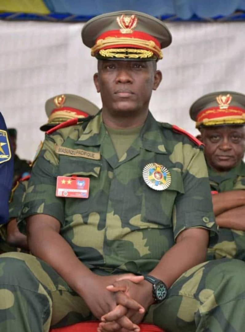 Félix Tshisekedi  réorganise l'armée congolaise pour faire face à l'agression du Rwanda