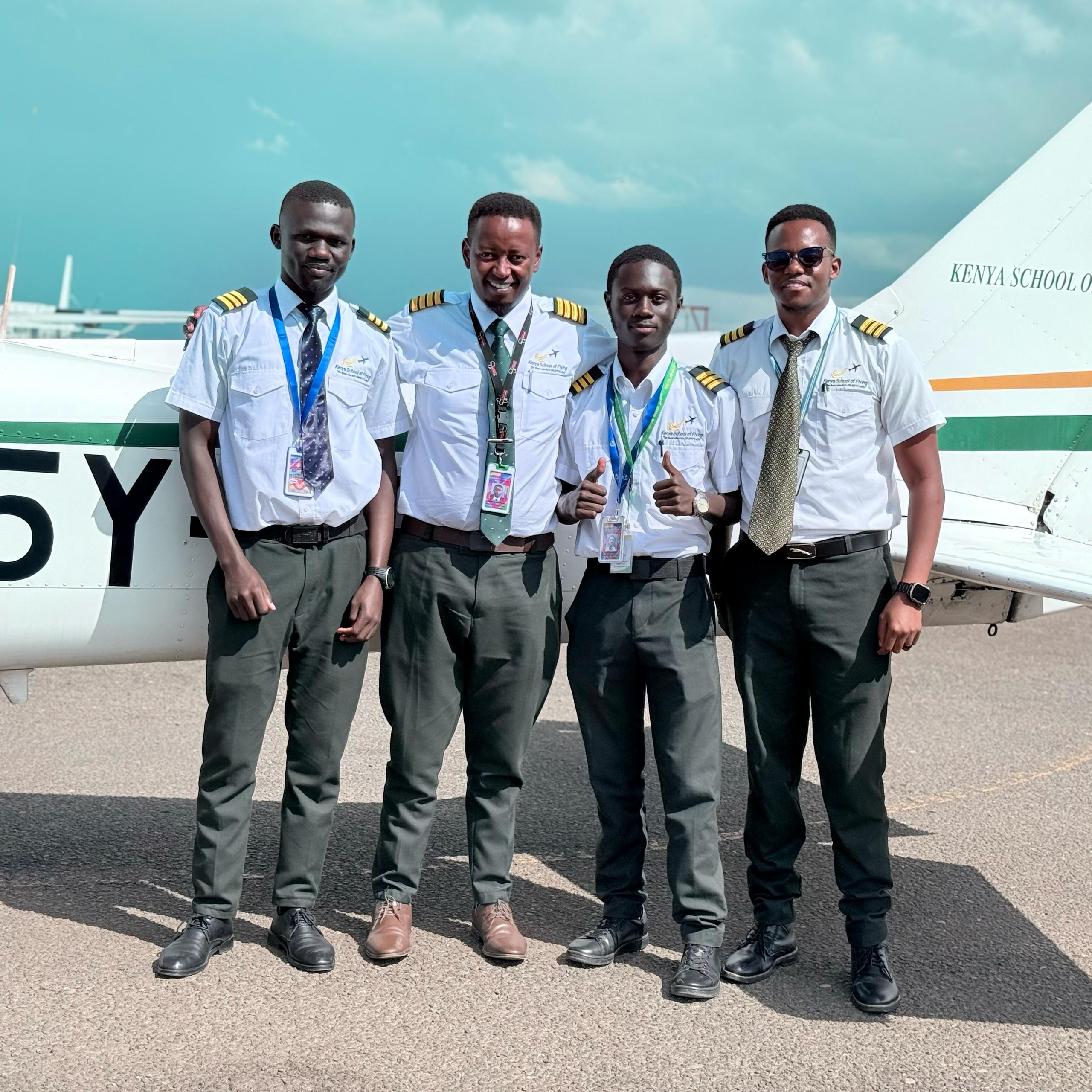 Nord-Kivu : Key Bahati Arsène, 21 ans, fruit de l'école du cinquantenaire de Goma obtient sa licence de pilote professionnel au Kenya