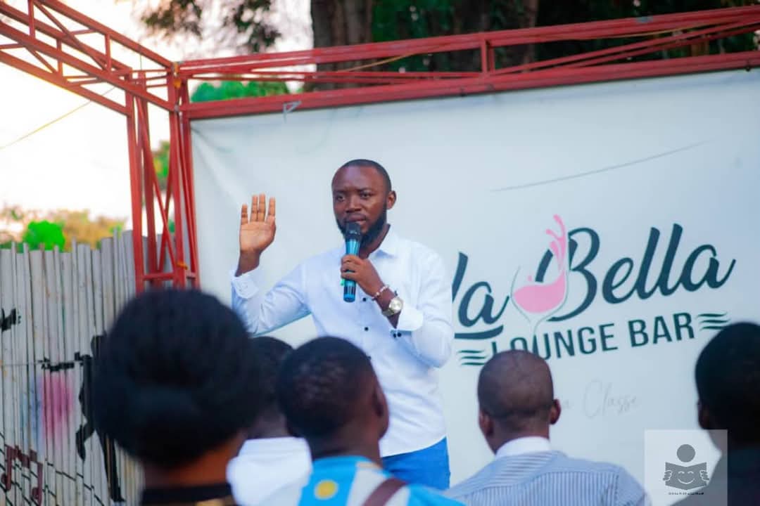 Goma Rire, organisateur du célèbre « Goma Rire Festival », annonce la clôture d'un nouveau projet ambitieux intitulé « Rires sans frontières »