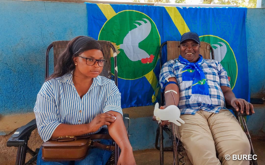 14ᵉ anniversaire du BUREC : des membres du parti font don bénévole de sang à Beni