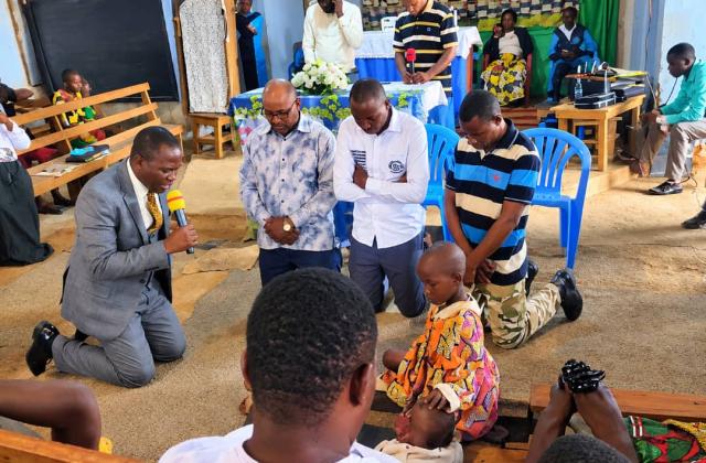 Kasindi : la Fondation Carly Nzanzu Kasivitha soutient la construction d’un temple adventiste
