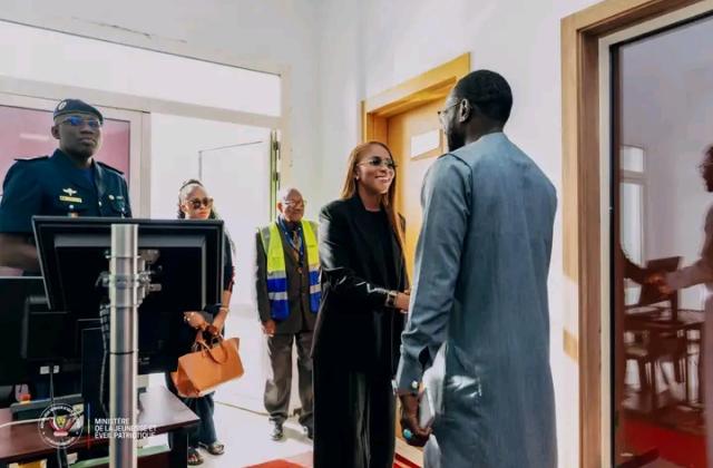 Jeunesse Africaine : Grâce Kutino présente l’expérience Congolaise au sommet « Bâtir les ponts » à Dakar