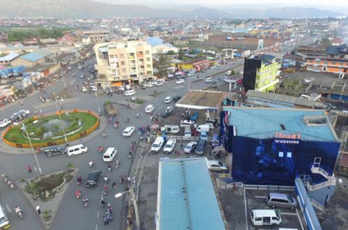 <p>5 présumés voleurs à mains armées appréhendés au quartier Bujovu</p>
