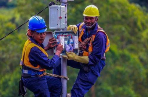 <p>La société Virunga Énergies dit ne pas reconnaître l’équipe d’électriciens qui exige à la population un payement de 50 à 100 USD comme frais d’enregistrement</p>
