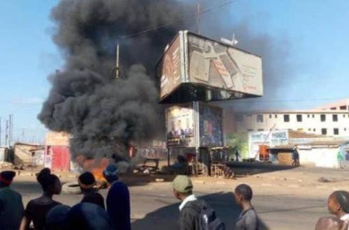 Haut-Katanga : Des jeunes de l'UDPS saccagent le siège du parti de Katumbi à Kasumbalesa