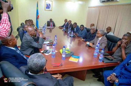 Kinshasa : Muhindo Nzangi reçoit les félicitations du RAPUCO pour sa reconduction au ministère de l'ESU