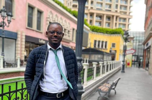 RDC : Stéphie Mukinzi, rédacteur en chef de politico.cd et fondateur de Mines.cd s'éteint à Paris