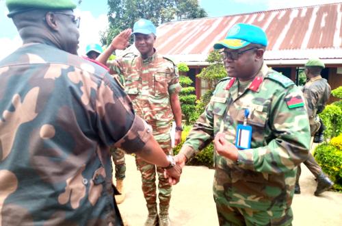 Beni : Les généraux Alfred Matambo et Kasongo Maloba échangent sur les opérations militaires en cours