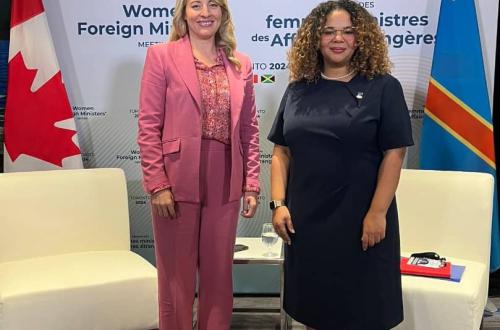 Les femmes ministres des Affaires étrangères ouvrent des discussions autour des questions liées à la paix et la sécurité et au développement durable à Toronto