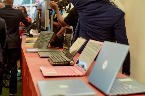 Lancement du projet « Un étudiant, Un ordinateur », Une avancée majeure pour l’éducation en RDC
