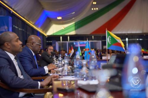 Felix Tshisekedi Tshisekedi insiste sur la paix comme condition essentielle de la prospérité en Afrique