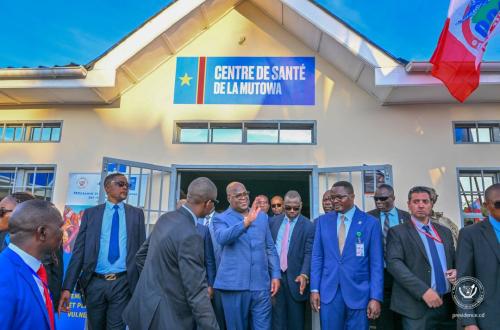 Félix Tshisekedi inaugure le Centre de Santé de la Mutowa
