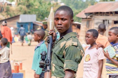 Plus de 10.000 enfants enrôlés dans les groupes armés, seulement 21% récupérés