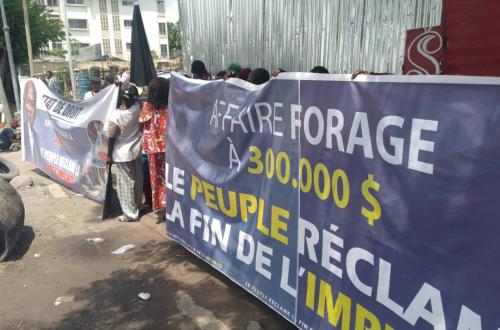 Des militants du mouvement « Congo en Avant » exigent justice contre l'ancien ministre François Rubota dans une affaire de détournement présumé de fonds publics