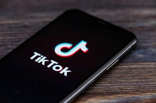 Après la fermeture de TikTok aux USA, Christian Bosembe menace de faire de même en RDC