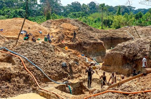 À Djugu des hommes armés, sujets Etrangers et certains éléments des forces armées de la République Démocratique du Congo se sont lancés dans l'exploitation de l'or