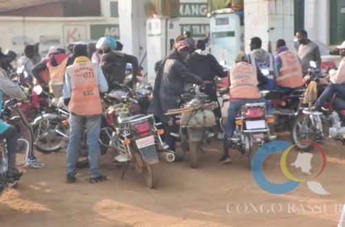 Beni : la pénurie du carburant fait flamber les prix et perturbe les transports