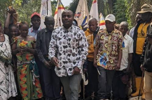 Fizi : remise du pont « Amia » à la population du groupement de Basombo par le Chef de secteur de Lulenge