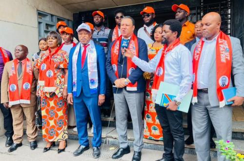 RDC – Réforme constitutionnelle : le parti « Debout la Patrie » dépose ses propositions à l’Union Sacrée de la Nation