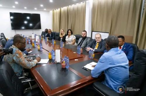 Autoroute Kasumbalesa-Lubumbashi-Kambove : le gouvernement échange avec des investisseurs sud-africains