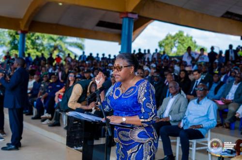 Maniema : face aux menaces de Joseph Kabila, la première ministre Judith Suminwa mise sur le développement pour rassurer la population