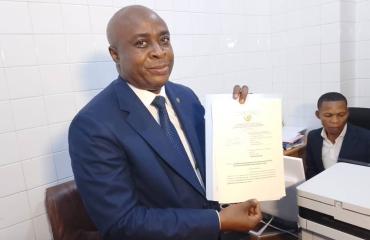 Renforcement de la souveraineté économique et financière de la RDC: le député national Paul Luwansangu dépose sa proposition de loi à l'Assemblée Nationale