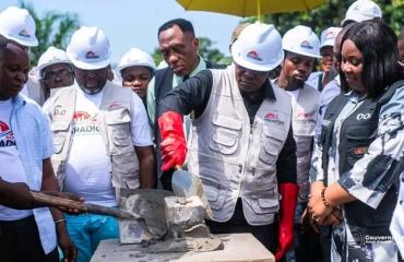 Kasaï-Oriental : trois écoles primaires bientôt construites, les travaux lancés à Mbujimayi