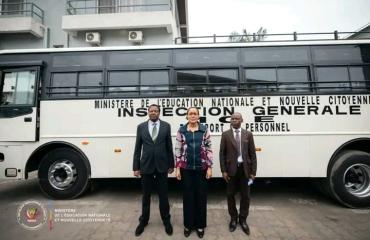 RDC : l’Inspection générale de l’Éducation dotée de deux nouveaux bus