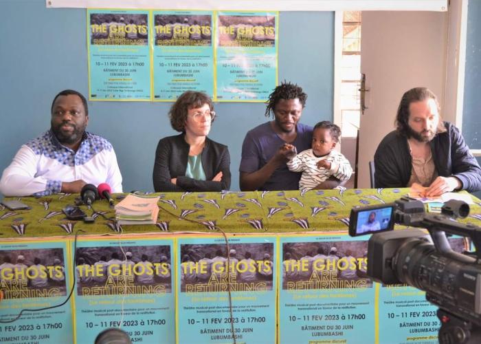 Lubumbashi : “Le retour des fantômes”, une pièce de théâtre qui sensibilise à la restitution des squelettes du peuple Mbuti